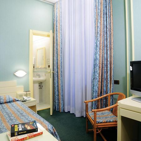 Hotel Patria Roma Esterno foto