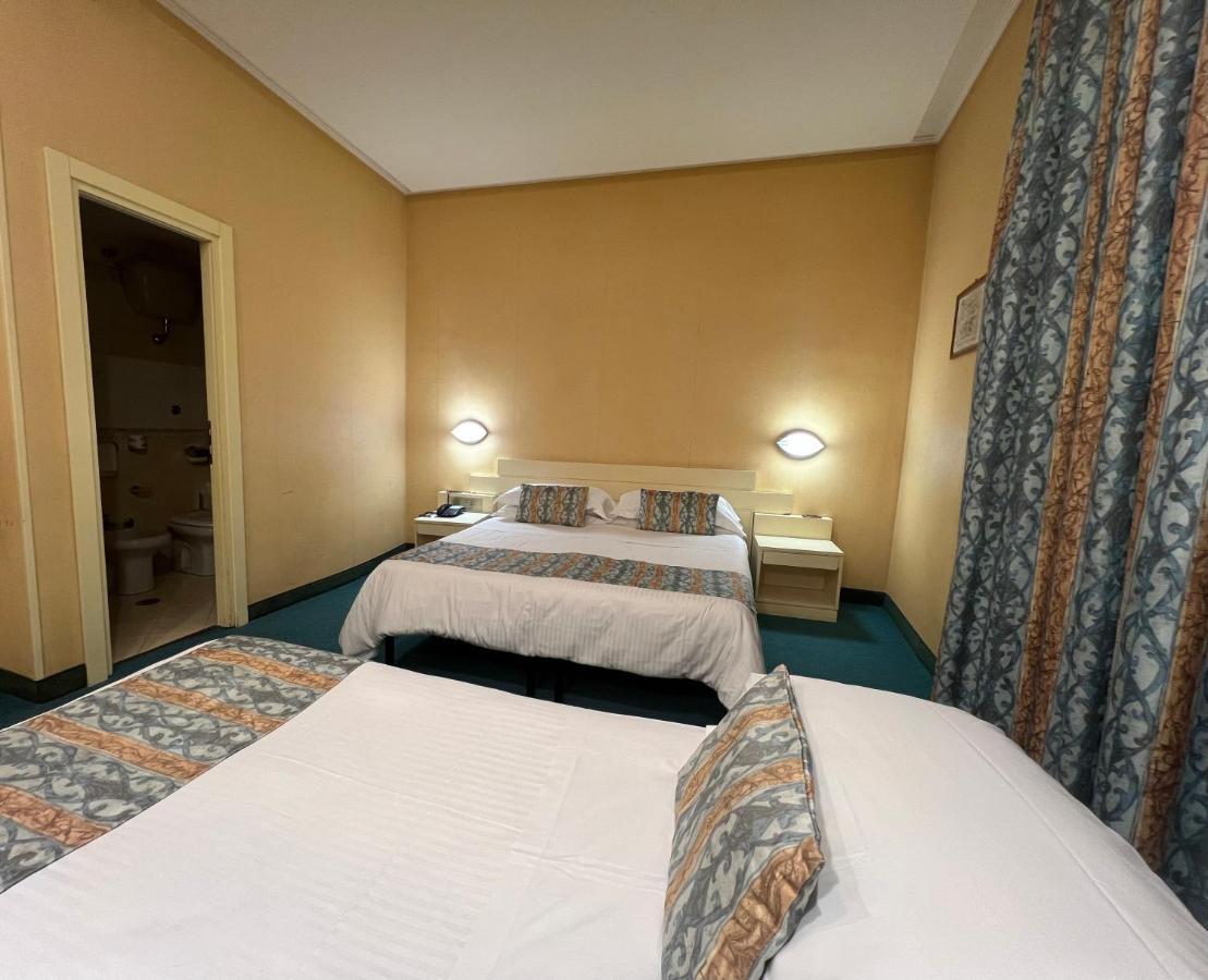 Hotel Patria Roma Esterno foto