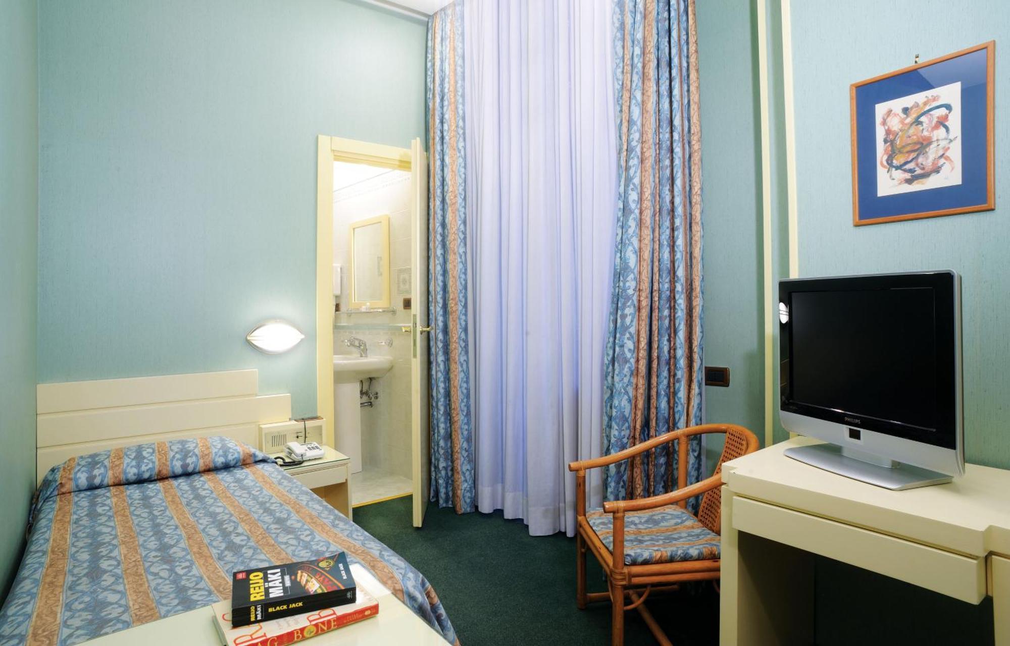 Hotel Patria Roma Esterno foto