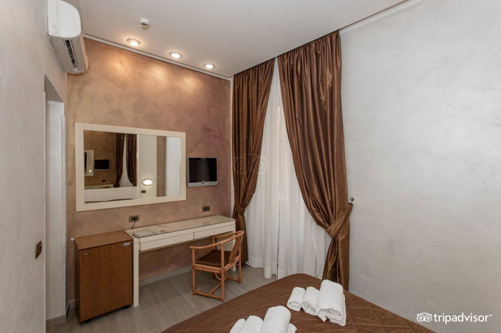 Hotel Patria Roma Esterno foto
